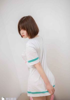 学生性三级高清播放